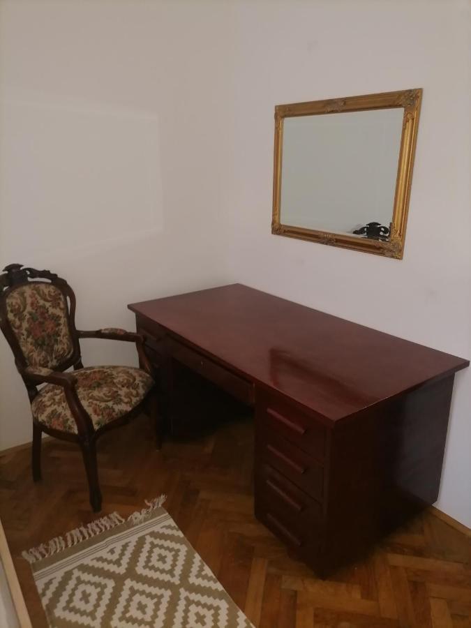 شقة Kosi Toranj غييكا المظهر الخارجي الصورة
